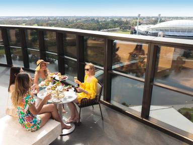 Bottomless Brunch Sundays at Sôl Rooftop BarStart your Sunday's off right with Bottomless Brunch on Sôl's sun-soaked Roo...