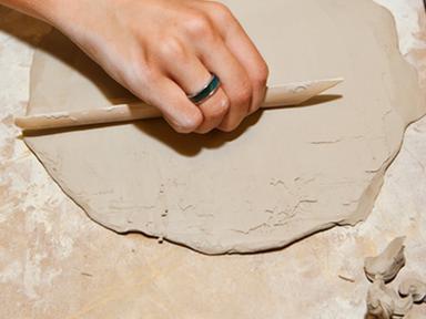 Learn hand-building techniques to make vessels and sculptural forms in this fun 4-week course for complete beginners or ...