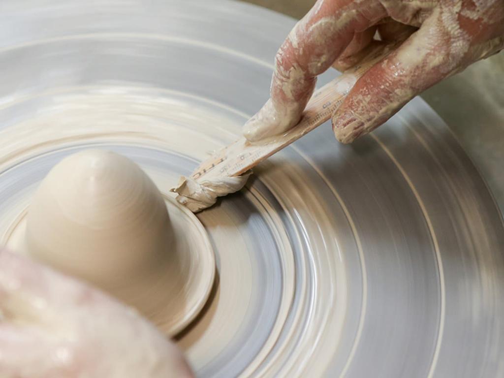 Ceramics: Beginner wheel throwing and hand building (16+yrs) 2023 | What's on in Chippendale