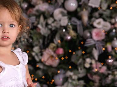 Christmas Mini photoshoots are an exciting and super fun way to get your children's Christmas Portraits done in a beauti...