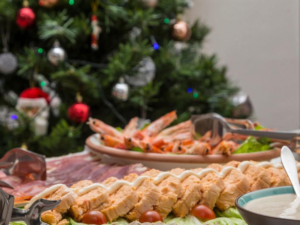 Christmas Lunch Seafood Buffet 2021 | Raceview