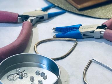 Get a gentle introduction to jewellery making with this fun live streaming jewellery making class. You will learn the cl...