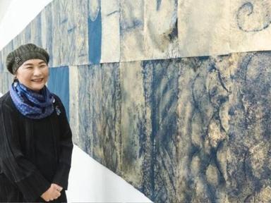 Together with pursuing her research, Noriko Tanaka has been creating works of art.