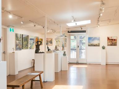 Looking for a last minute Christmas gift?The Willoughby Arts Centre's annual Members Xmas Show has over 100 artworks on ...