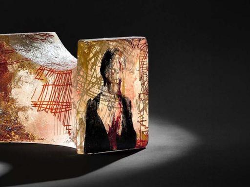Exhibitions on Screen | Tom Malone Glass Art Prize 


The Tom Malone Glass Art Prize is Australia's most significant awa...