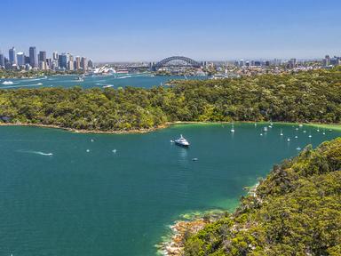 Welcome to one of the world's most beautiful natural harbours. Sydney Harbour has it all- sparkling blue waters- iconic ...