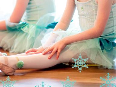 Frozen themed ballet classes for ages 2 to 3 years and 3 to 6 years.Our magical holiday classes for tiny two to three-ye...