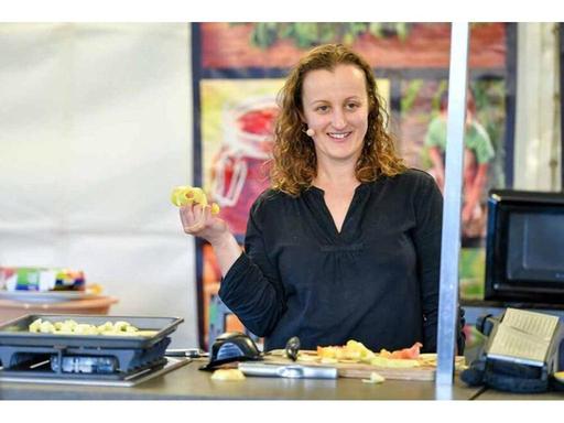 Drop by and chat with Kirsty Bishop-Fox from Sustainability Pathways about making the most of seasonal produce you'll fi...
