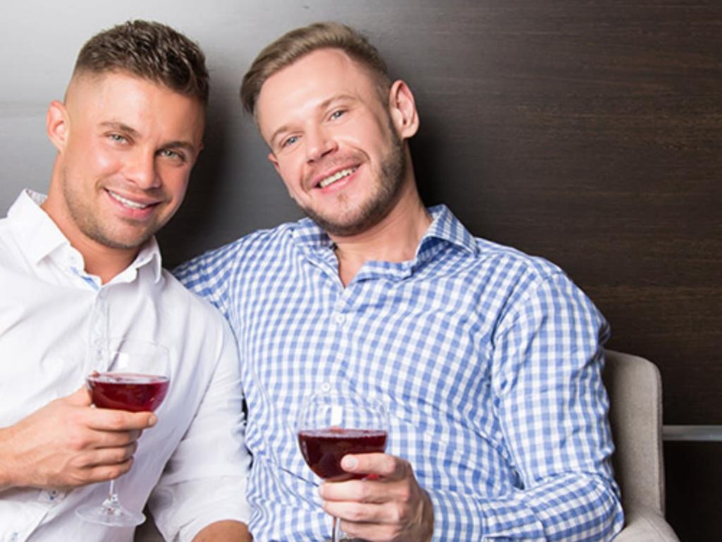 Gay Men Date Night at Frank Mac's, Ages 29-49 2023 | The Rocks