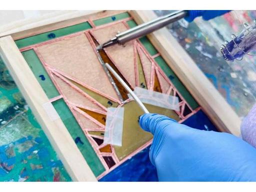 In this beginner-friendly class, you'll learn fundamental techniques for creating stained glass using lead cane.Anna Kol...