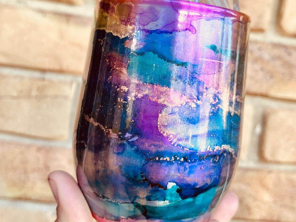 Learn to Make a Epoxy Resin & Alcohol Ink Tumbler Class- Mango Hill - The Coffee Club - Sip 'n' Dip 2023 | What's on in Mango Hill