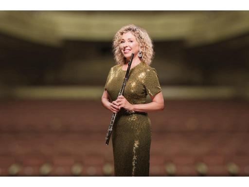 Italian & English Songs for Baritone Flute, Guitar & ViolinJane Rutter and Giuseppe Zangari celebrate their new album Ca... Italian & English Songs for Baritone Flute, Guitar & ViolinJane Rutter and Giuseppe Zangari celebrate their new album Ca...