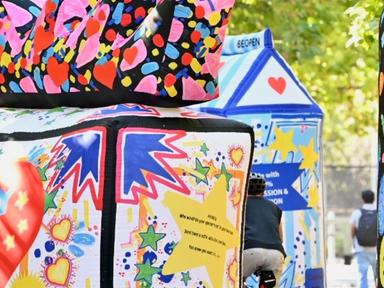 Love Pop is a giant inflatable art installation created by artist Matthew Aberline with the Beautiful and Useful Studio ...