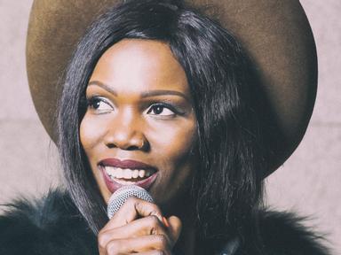 A world class performer. Major Zulu mesmerizes with her beautifully warm vocal tones- taking you back to the glory days...