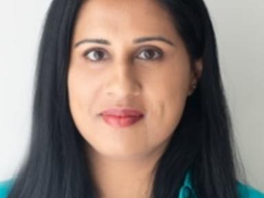 In this creative non-fiction writing program, writer, and editor Sarah Malik will provide feedback on your essays and cr...