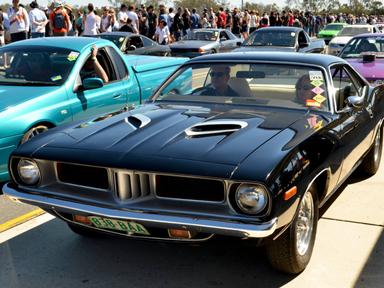 Powercruise- Australia's favourite Cruising Car Show comes to Queensland Raceway drawing hundreds of muscle cars, thousa...