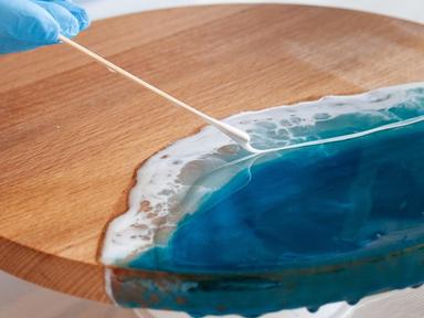 Learn how to work with epoxy resin and pigments to decorate a cheeseboard and four coasters in our fun interactive resin...