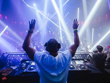 The man, the myth, Roger Sanchez teams up with veteran of the DJ world, Mark Knight for an exclusive performance in Sydney.