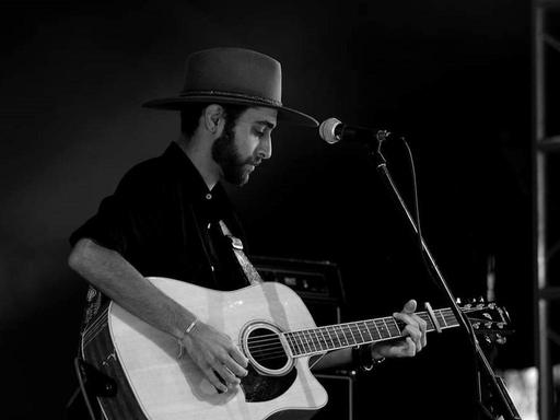 Scott Rathman Jnr - Soulful Stories in Song.A magical place, some fabulous Adelaide Hills wines and a very special perfo...