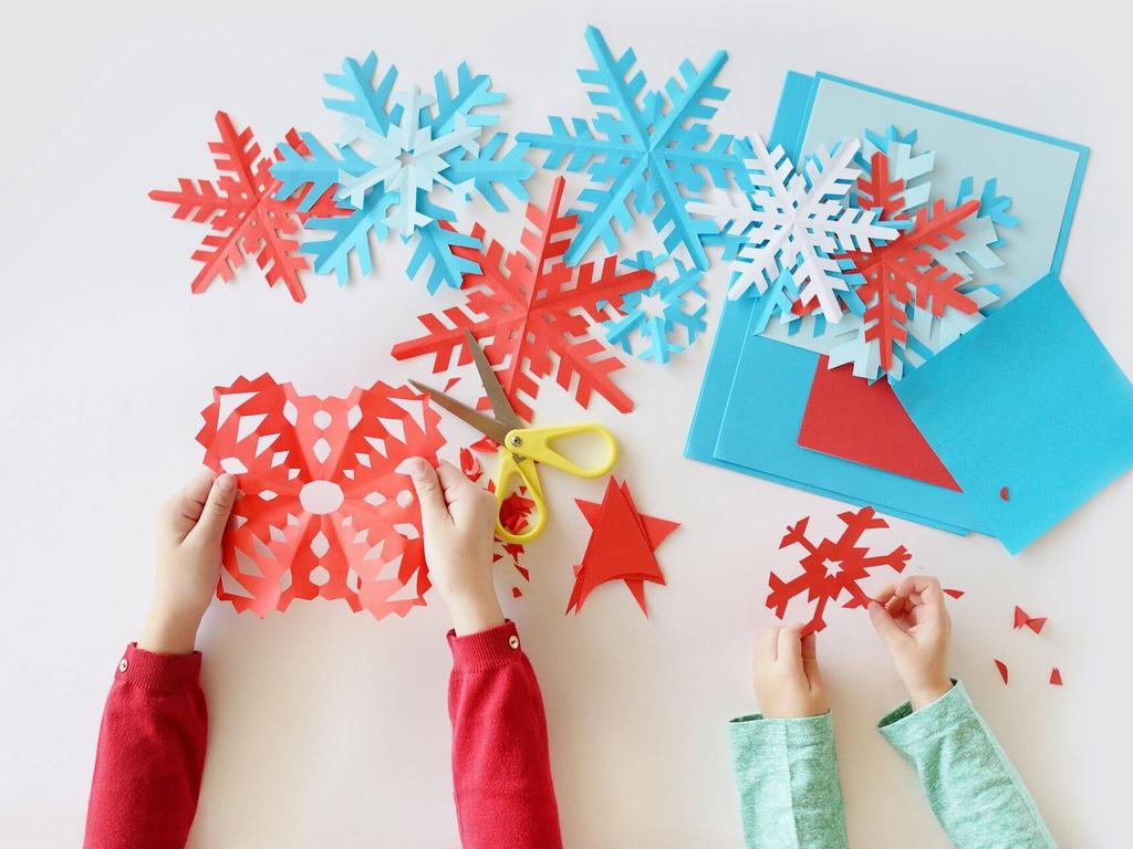 Snowflake Making Classes 2023 | What's on in Darling Harbour