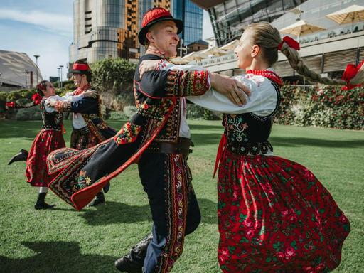 Under the vast Australian sky, Southern Skies, Polish Rhythms celebrates the living heartbeat of Polish folk traditions....