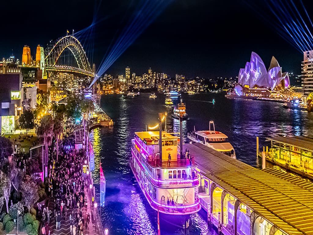 Special Showboat Vivid Dinner Cruises 2023 | What's on in Sydney