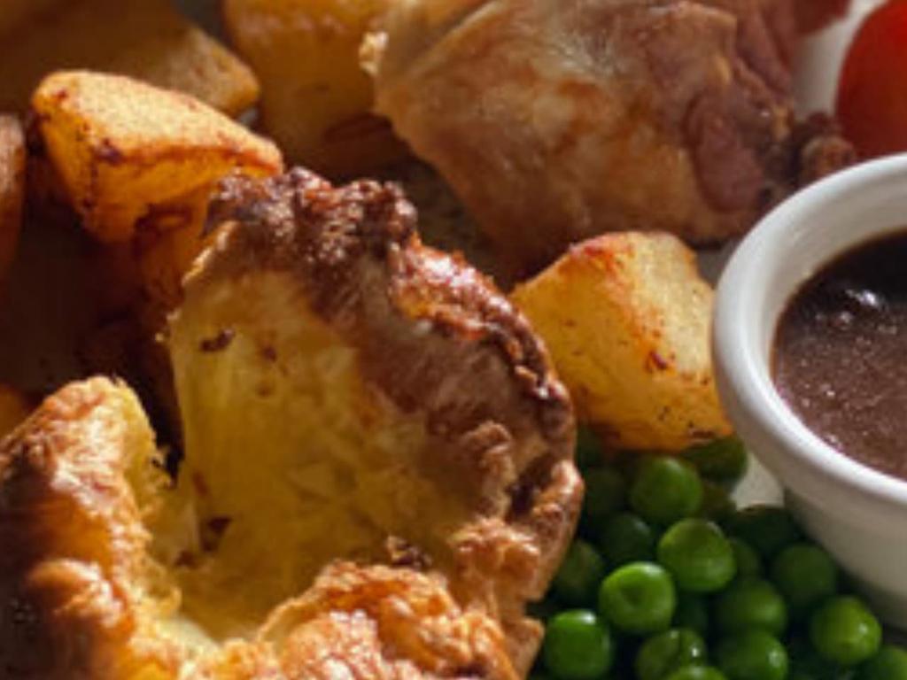 Sunday Roast at The Village Inn 2023 | What's on in Paddington