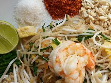 Travel to the streets of Thailand without leaving Sydney at this Thai street food cooking class with Sydney Cooking Scho...