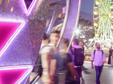 It's time to get festive! Pay a visit to the 6-metre high giant Christmas bauble which is lighting up Darling Harbour.Yo...