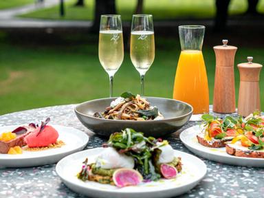 Kickstart your weekend mornings with a leisurely brunch overlooking Sydney's leafy Domain. Our 4-course shared brunch me...