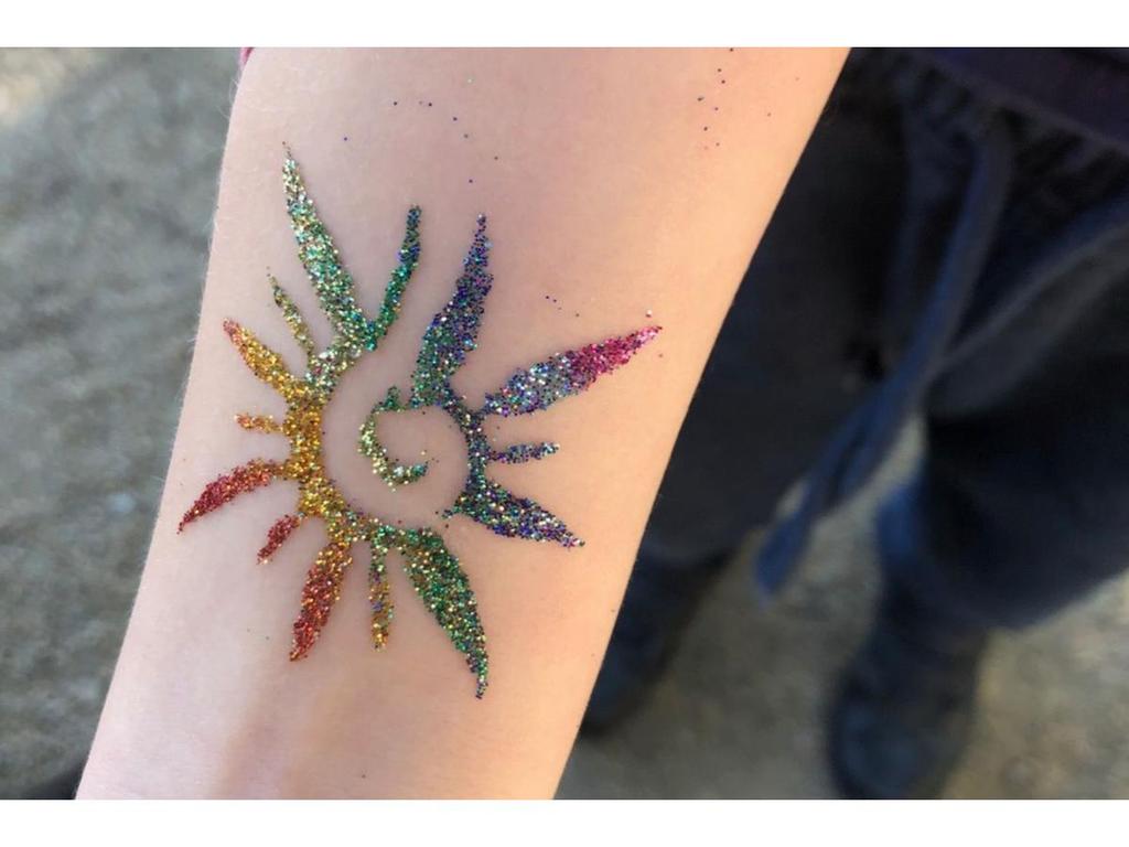 Winter Glitter Tattoos 2024 | What's on in Darling Harbour