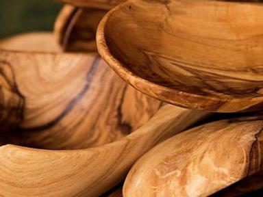 A huge range of hand-crafted bowls, platters, dishes, vases, kitchen items, pens, wooden toys, Christmas decorations and...